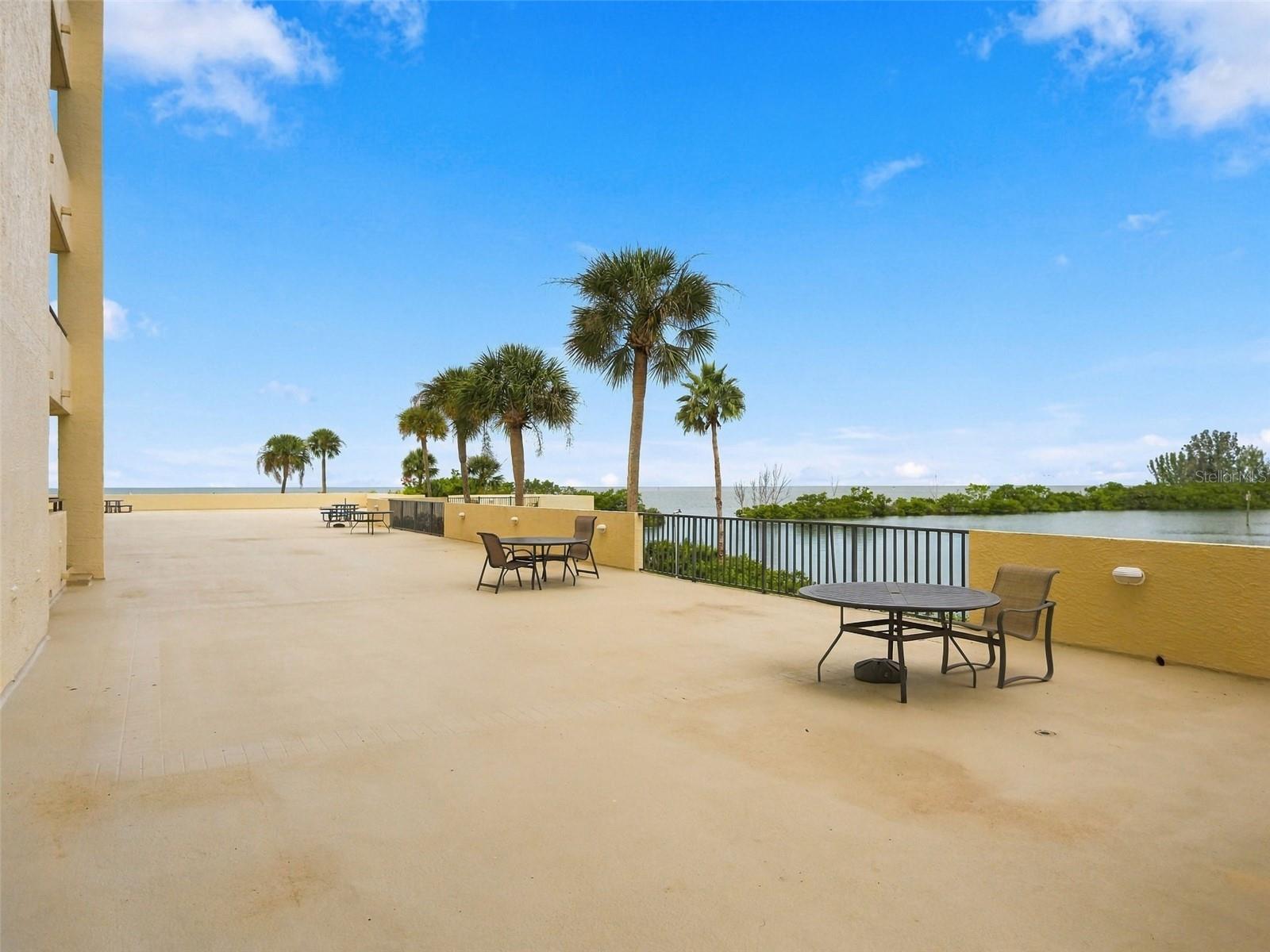 5915 SEA RANCH DR #409
