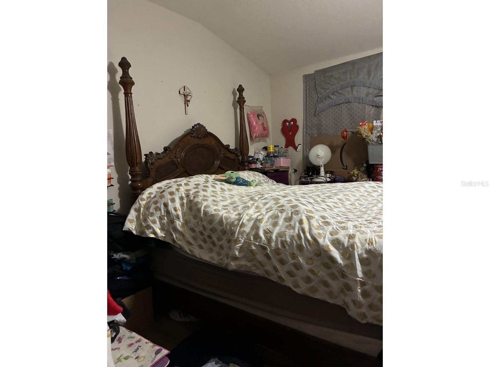 5866 FISHHAWK RIDGE DR