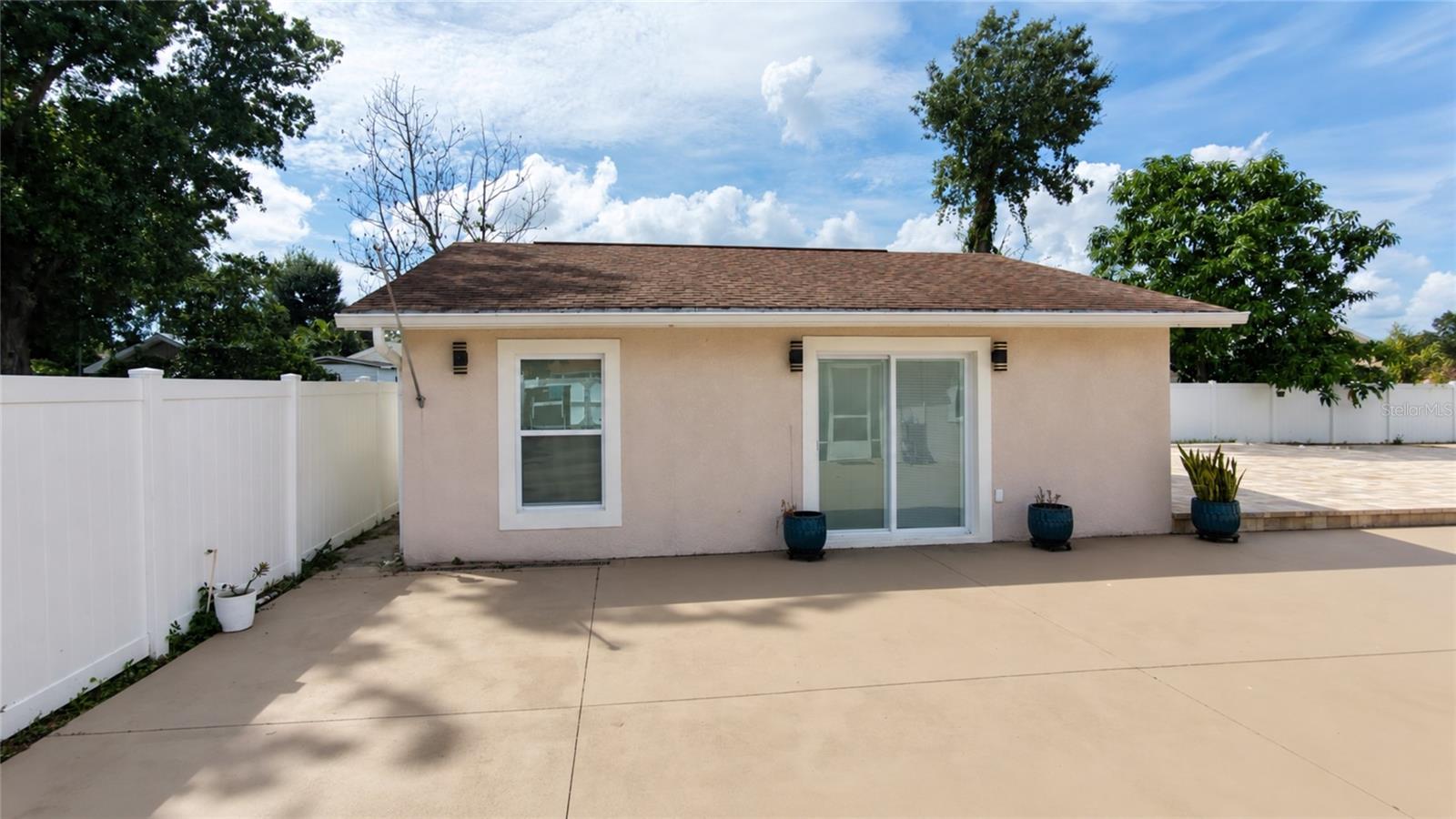 7518 BLOSSOM AVE