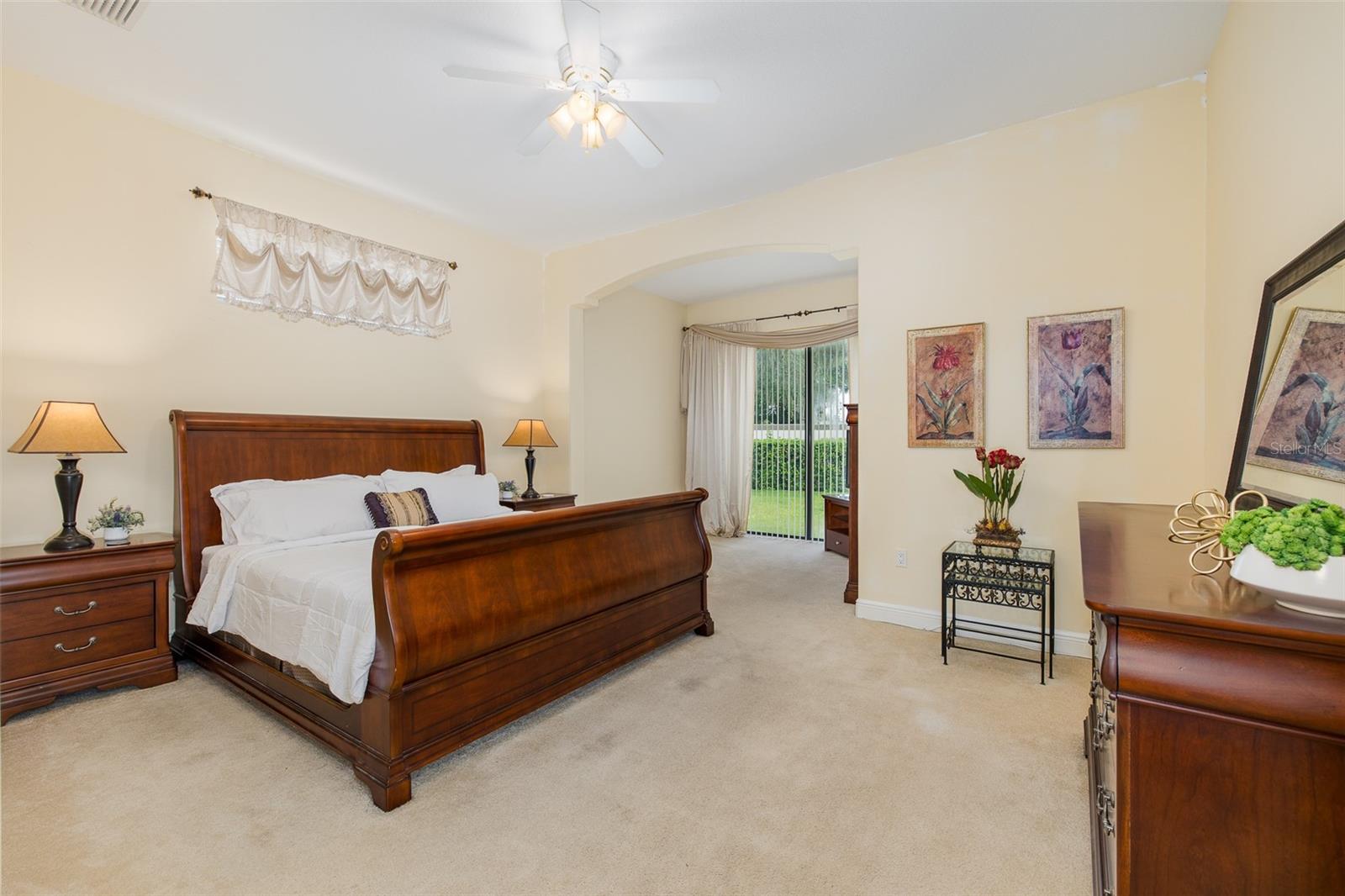 10640 PONTOFINO CIR