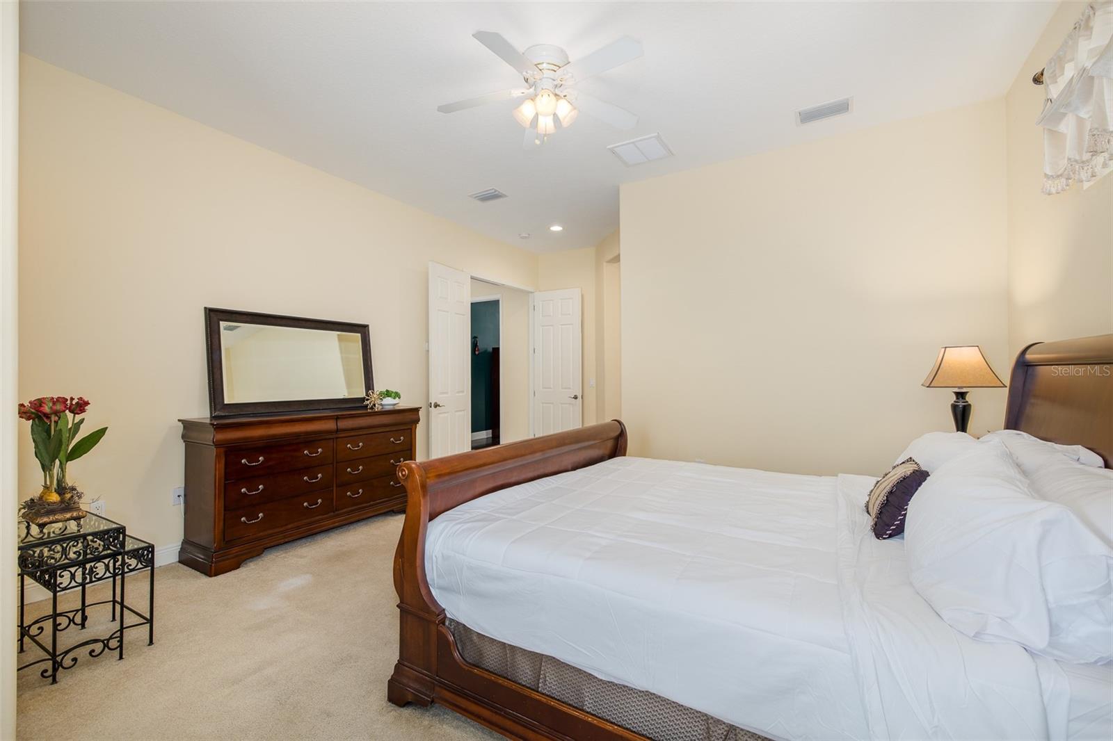 10640 PONTOFINO CIR