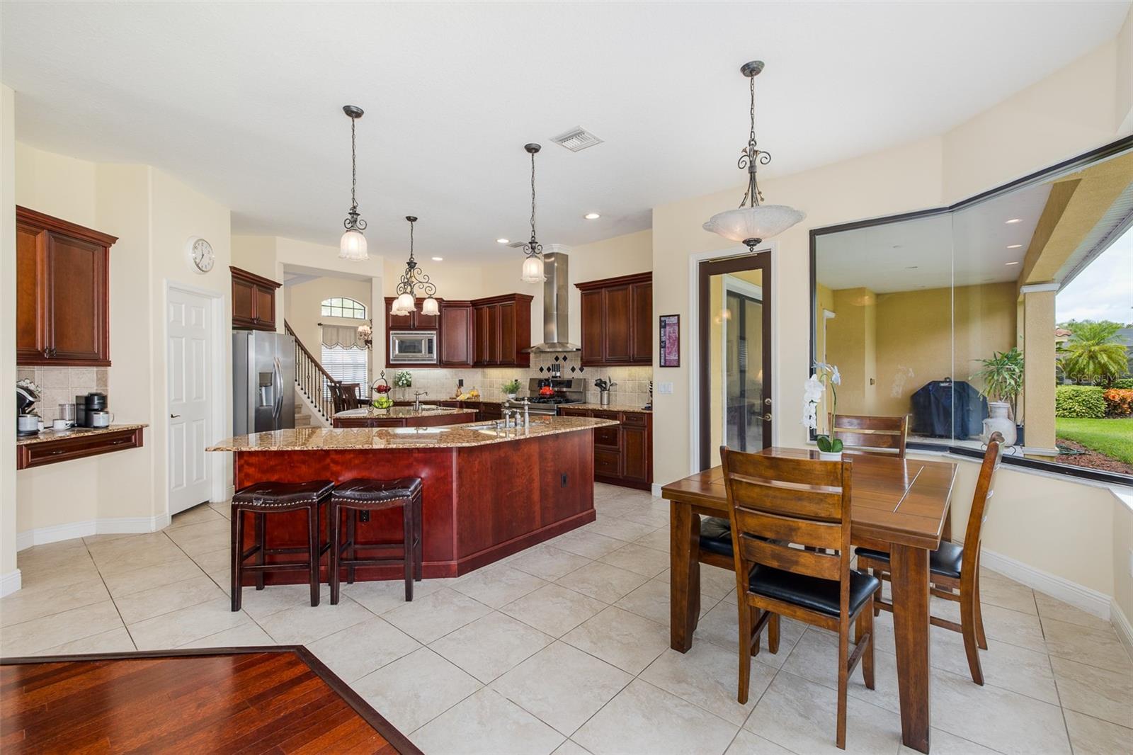 10640 PONTOFINO CIR