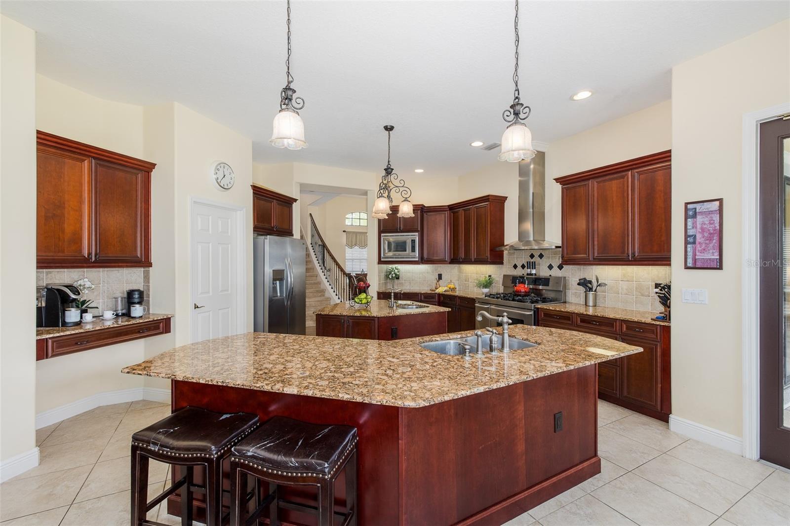 10640 PONTOFINO CIR