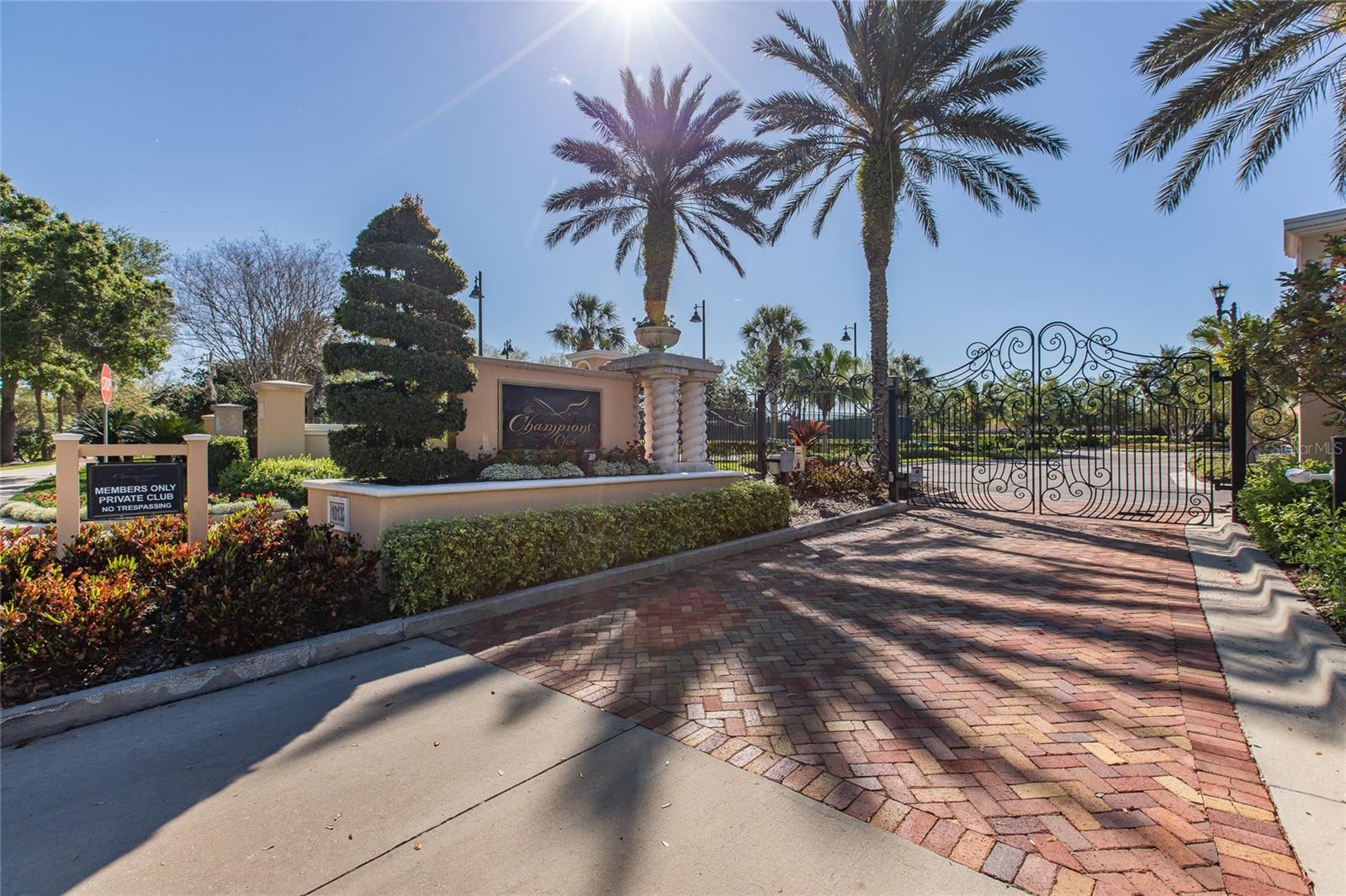 10640 PONTOFINO CIR