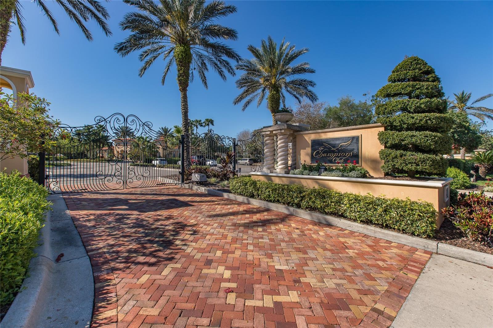 10640 PONTOFINO CIR