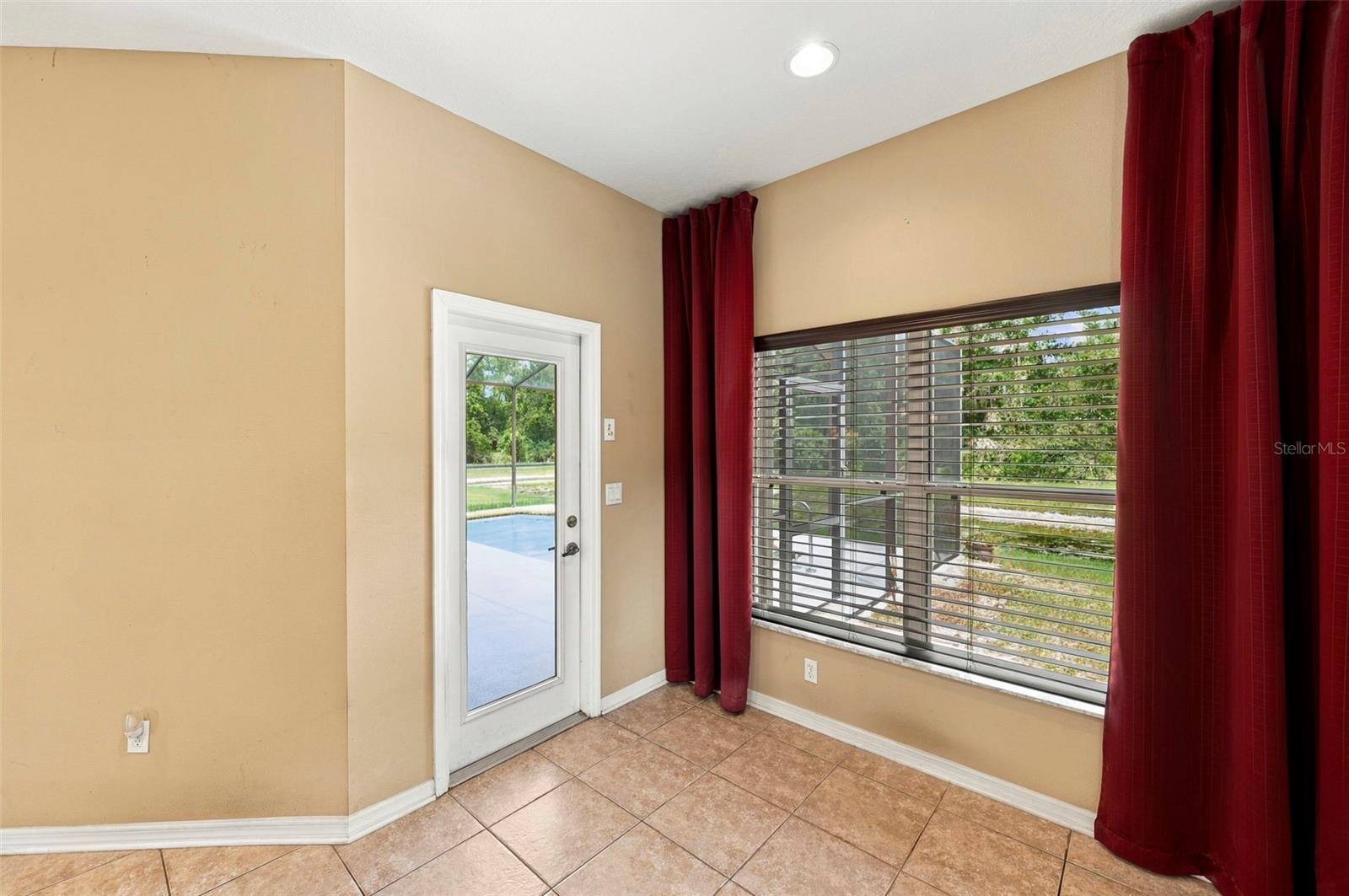 11002 BELLE HAVEN DR