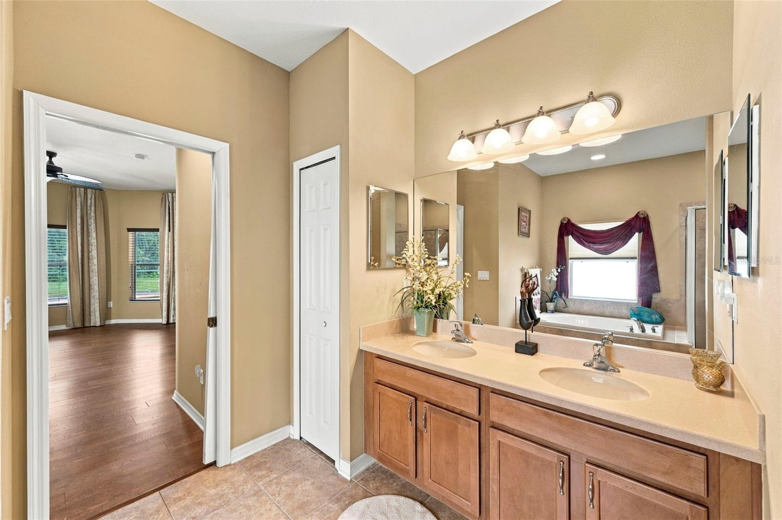 11002 BELLE HAVEN DR