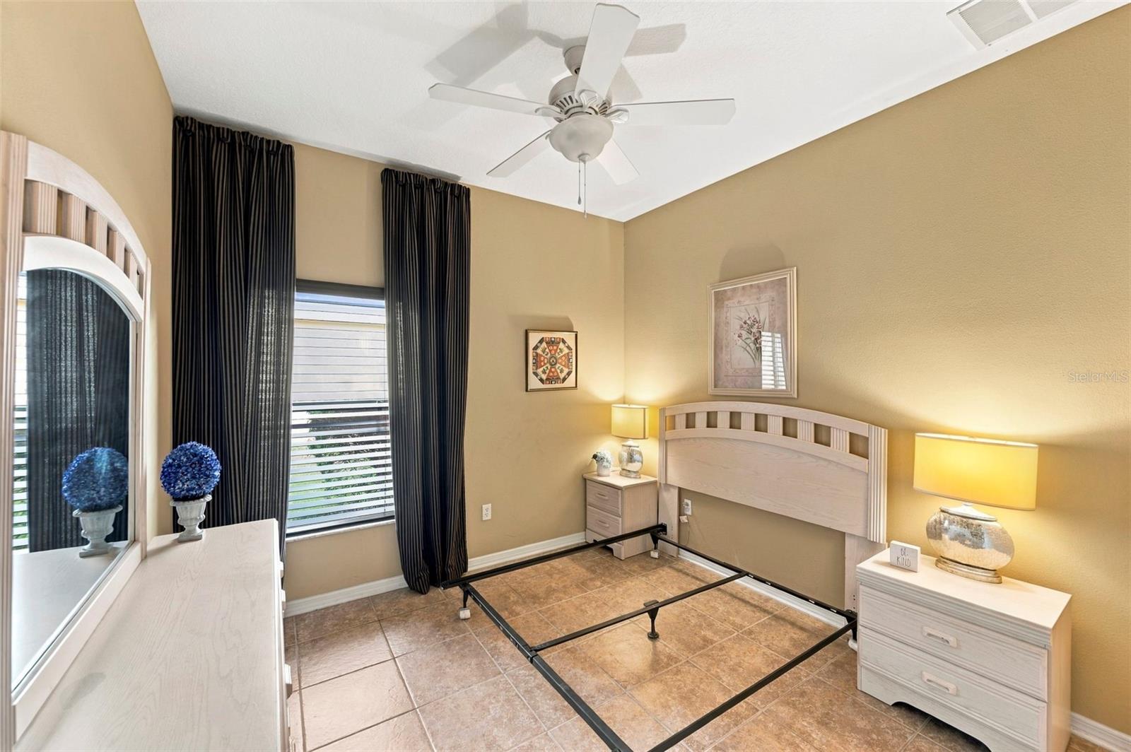 11002 BELLE HAVEN DR
