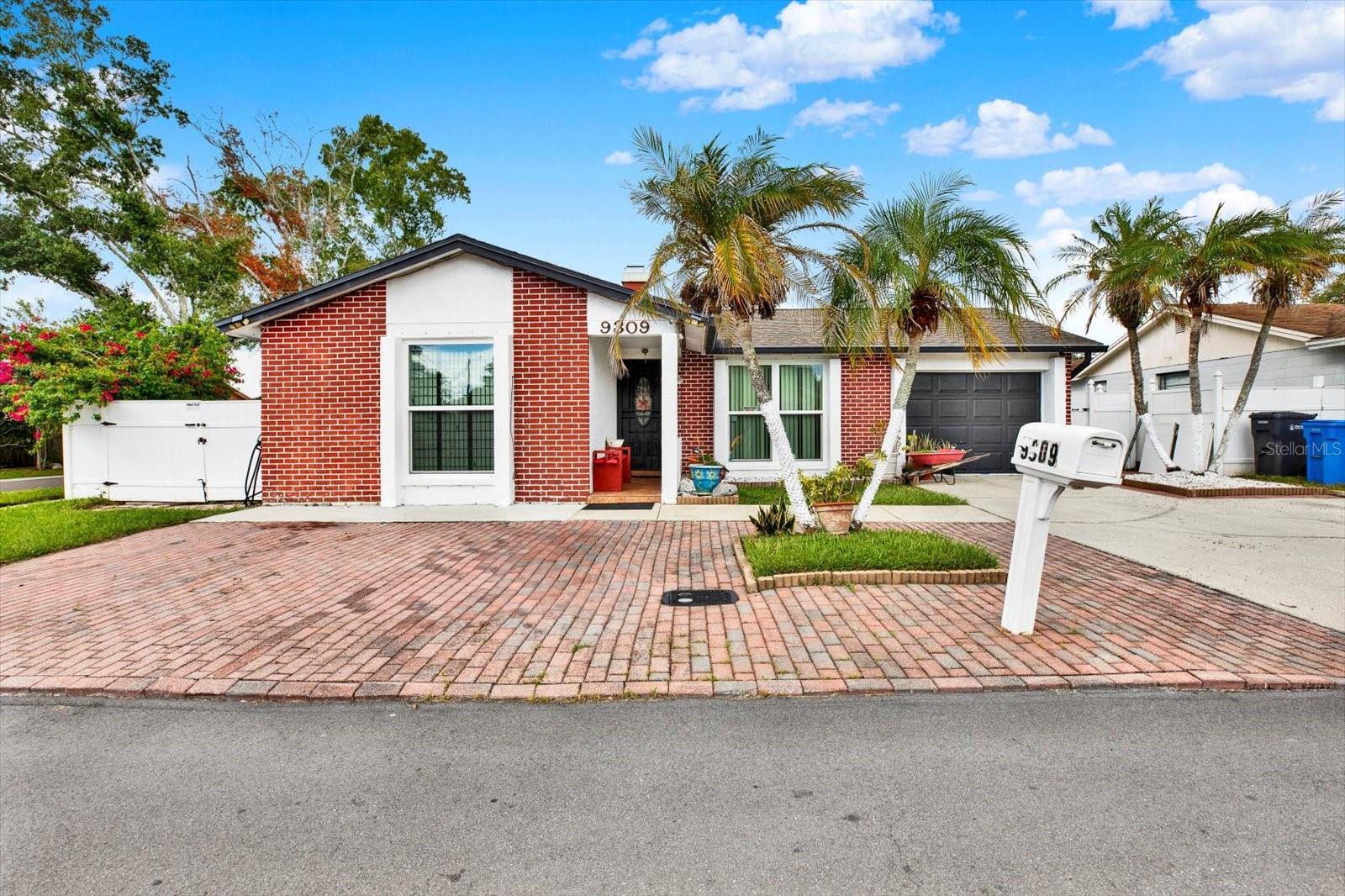 9309 ASHFIELD CT
