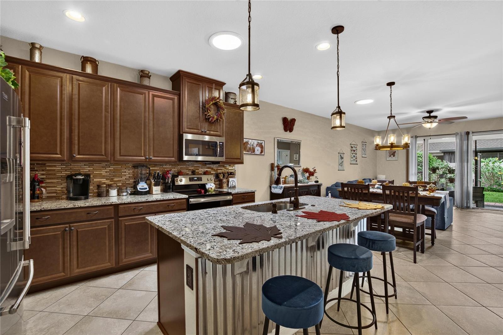 10648 HERON HIDEAWAY LOOP