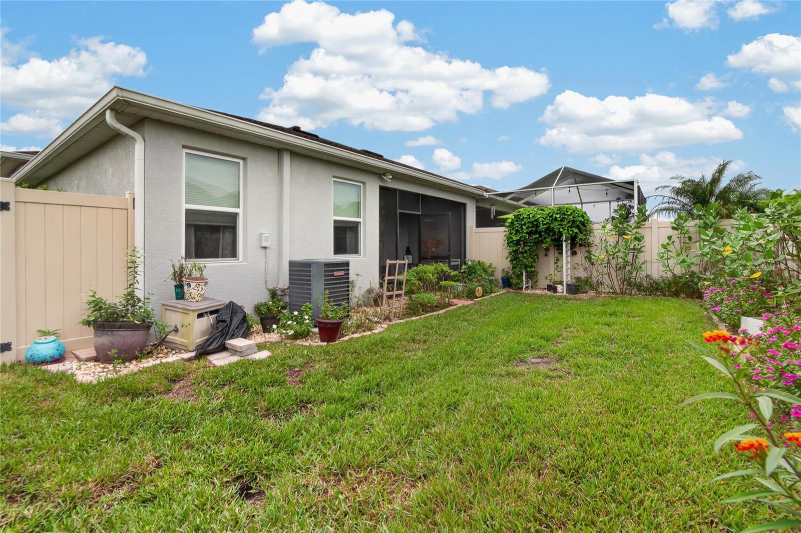 10648 HERON HIDEAWAY LOOP