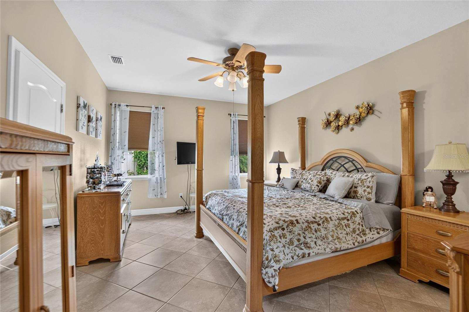 10648 HERON HIDEAWAY LOOP