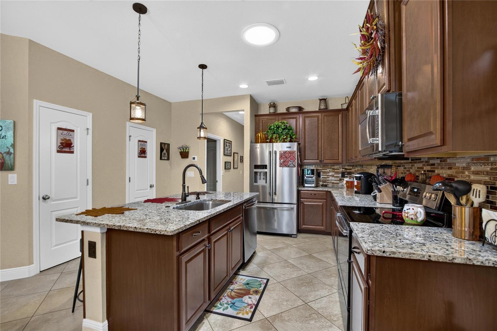 10648 HERON HIDEAWAY LOOP