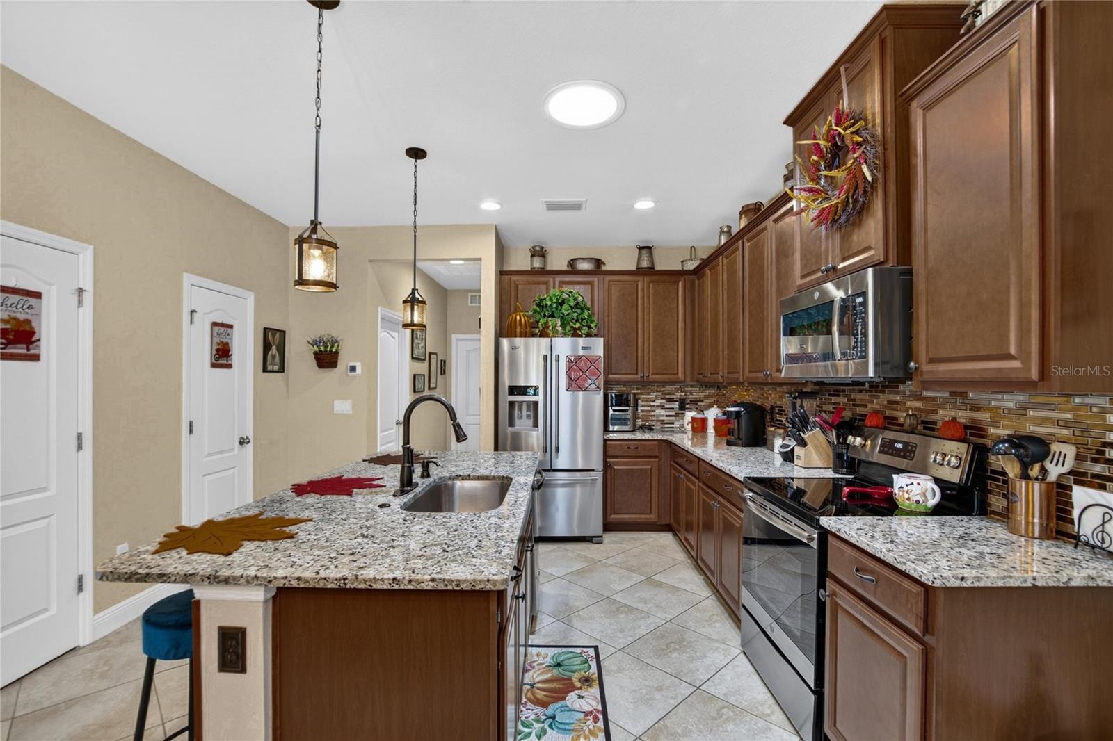 10648 HERON HIDEAWAY LOOP