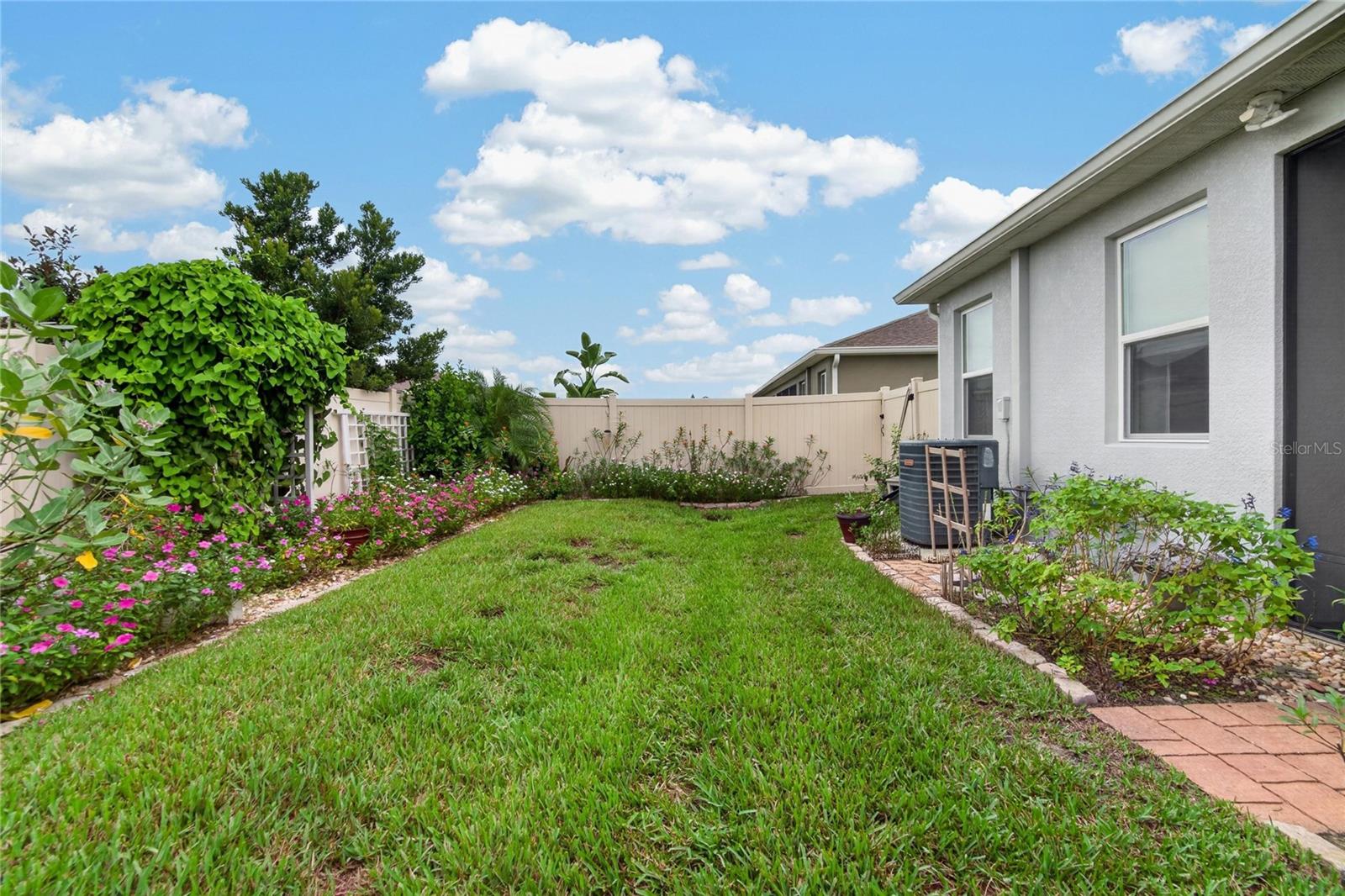 10648 HERON HIDEAWAY LOOP