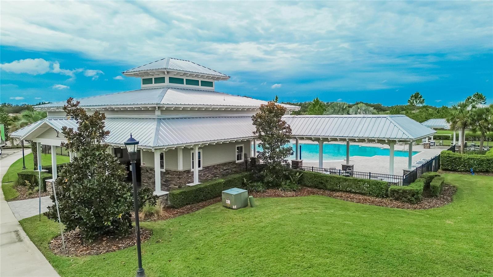 10648 HERON HIDEAWAY LOOP