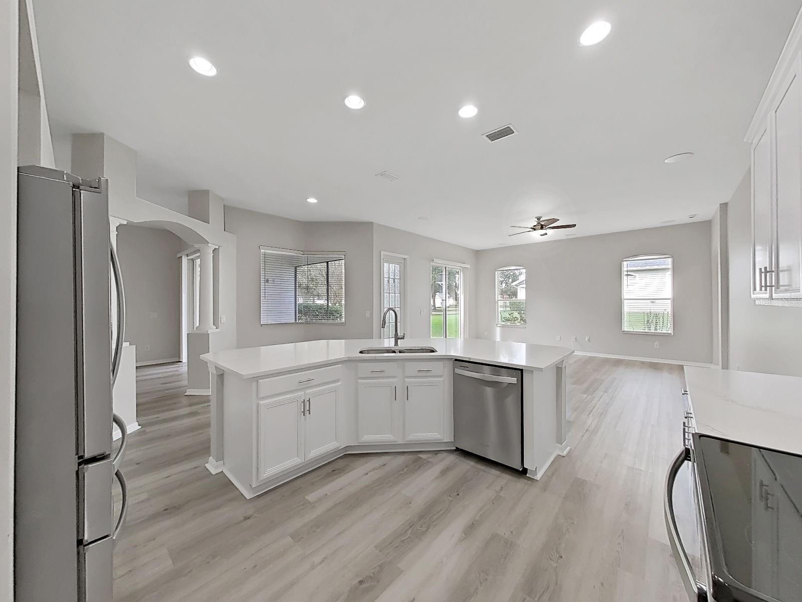 9310 MANGROVE CT