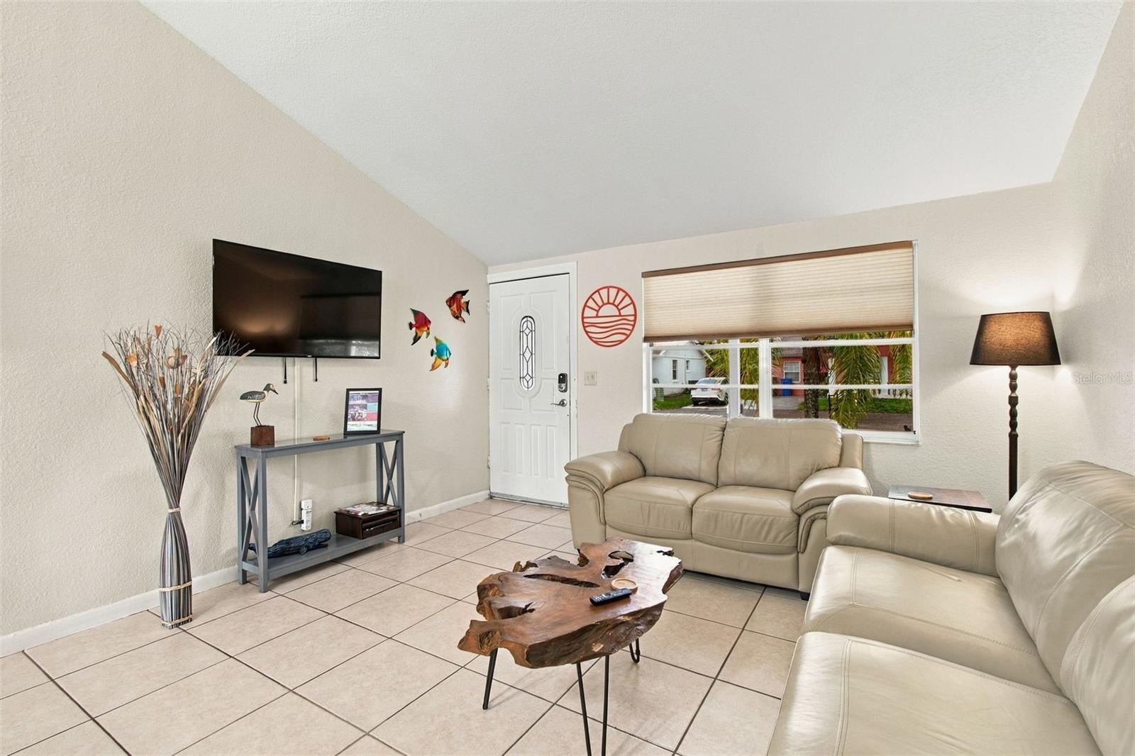 7607 WOODLAND OAKS CT