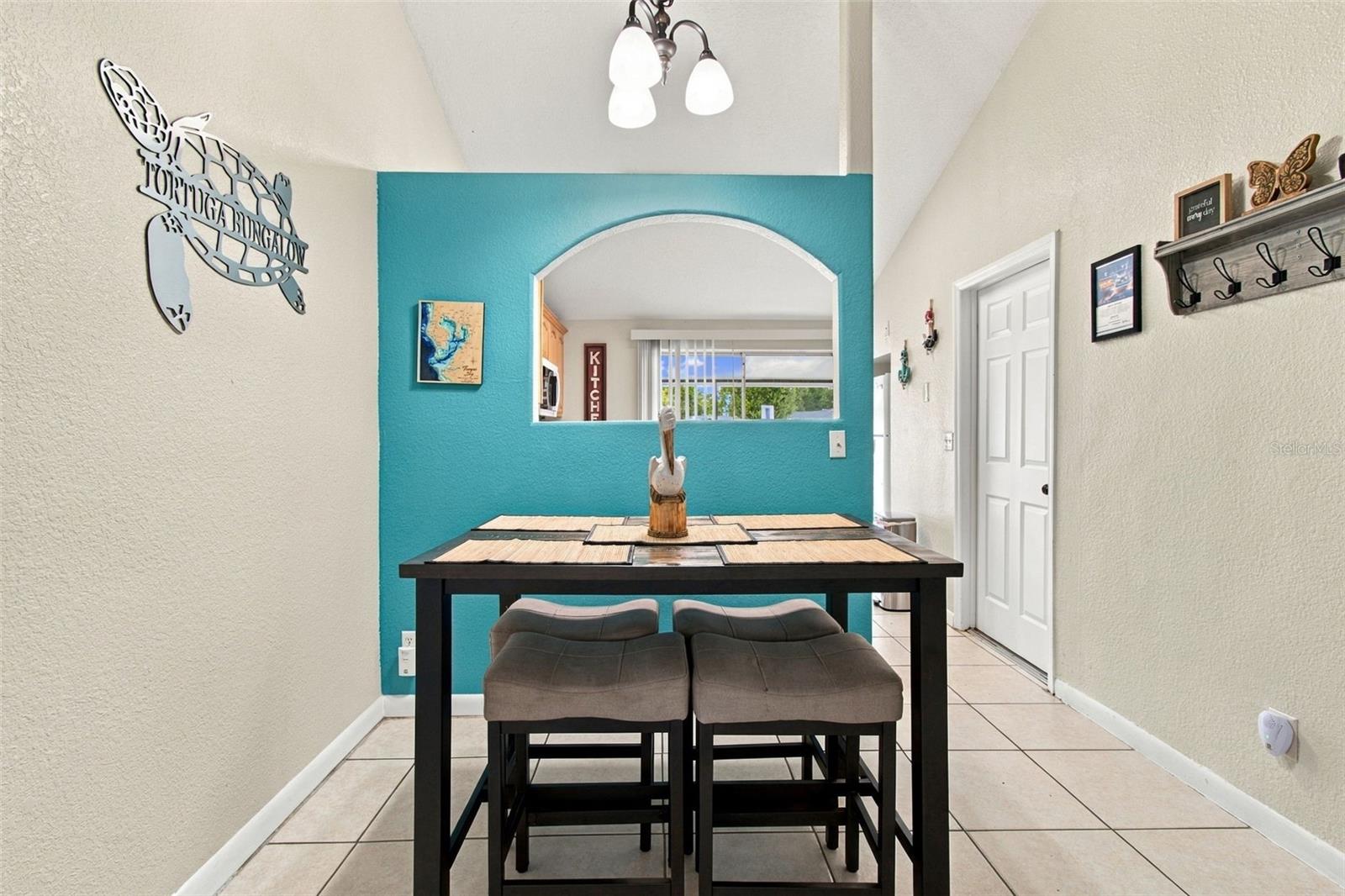 7607 WOODLAND OAKS CT