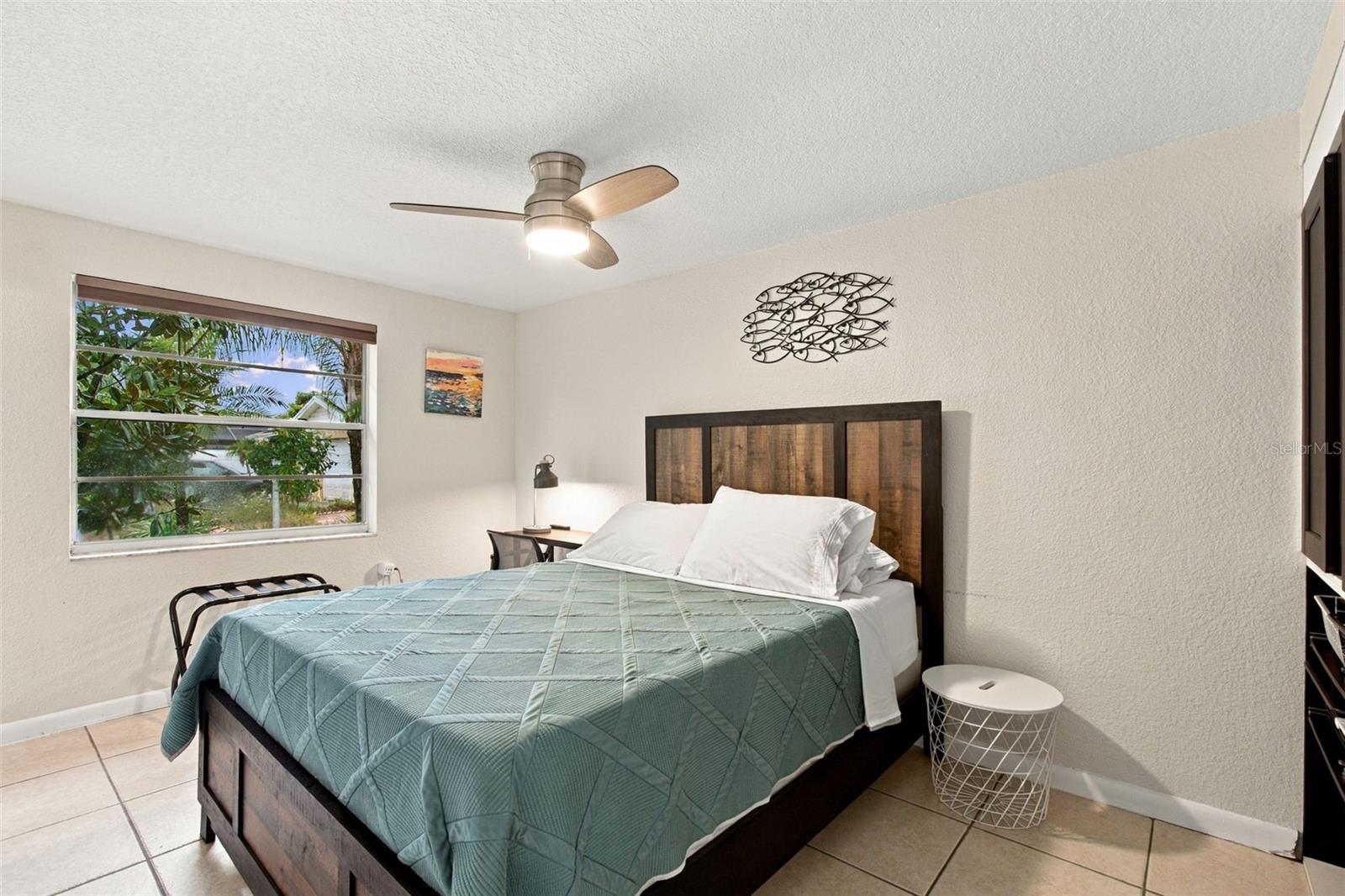 7607 WOODLAND OAKS CT