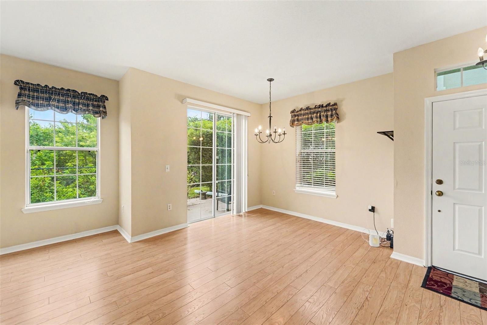 7532 RED MILL CIR