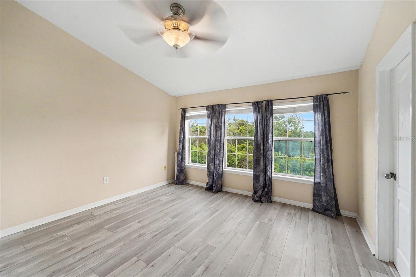 7532 RED MILL CIR