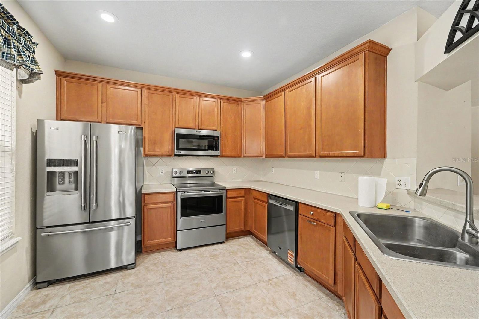 7532 RED MILL CIR