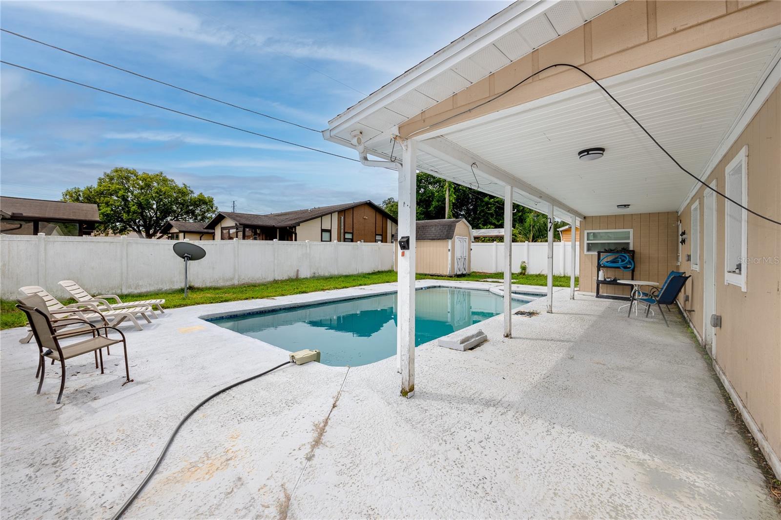 4624 WISTERIA DR