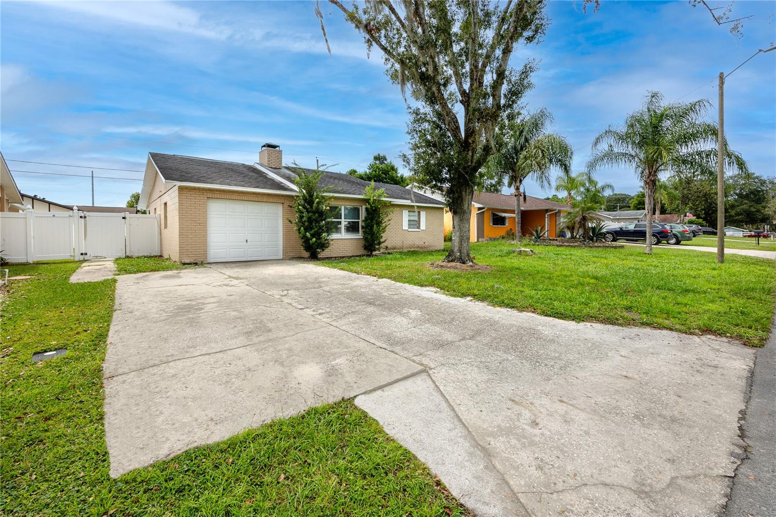 4624 WISTERIA DR