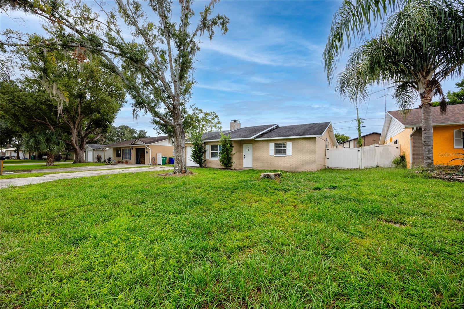 4624 WISTERIA DR
