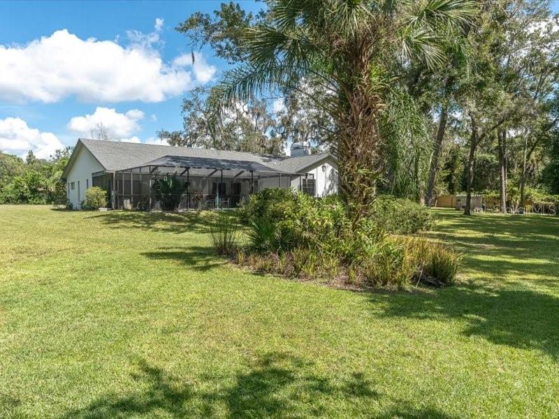 11211 PINE FOREST DR