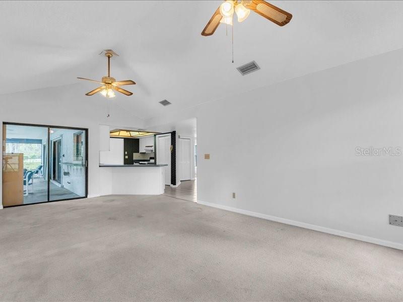 11211 PINE FOREST DR
