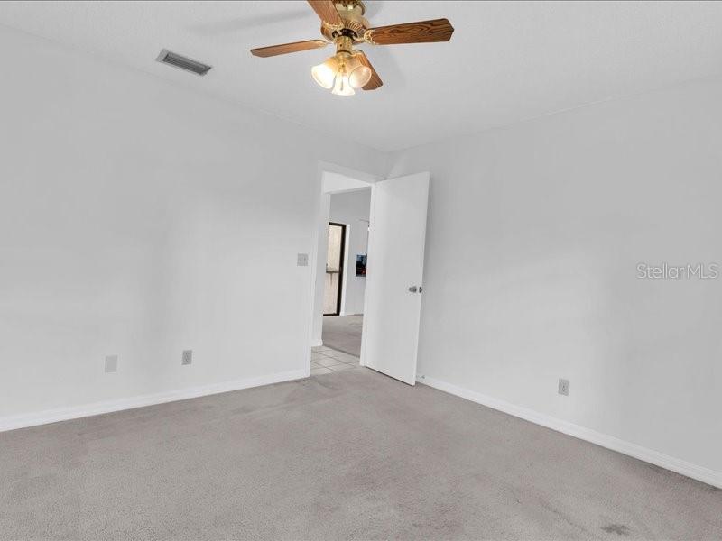 11211 PINE FOREST DR