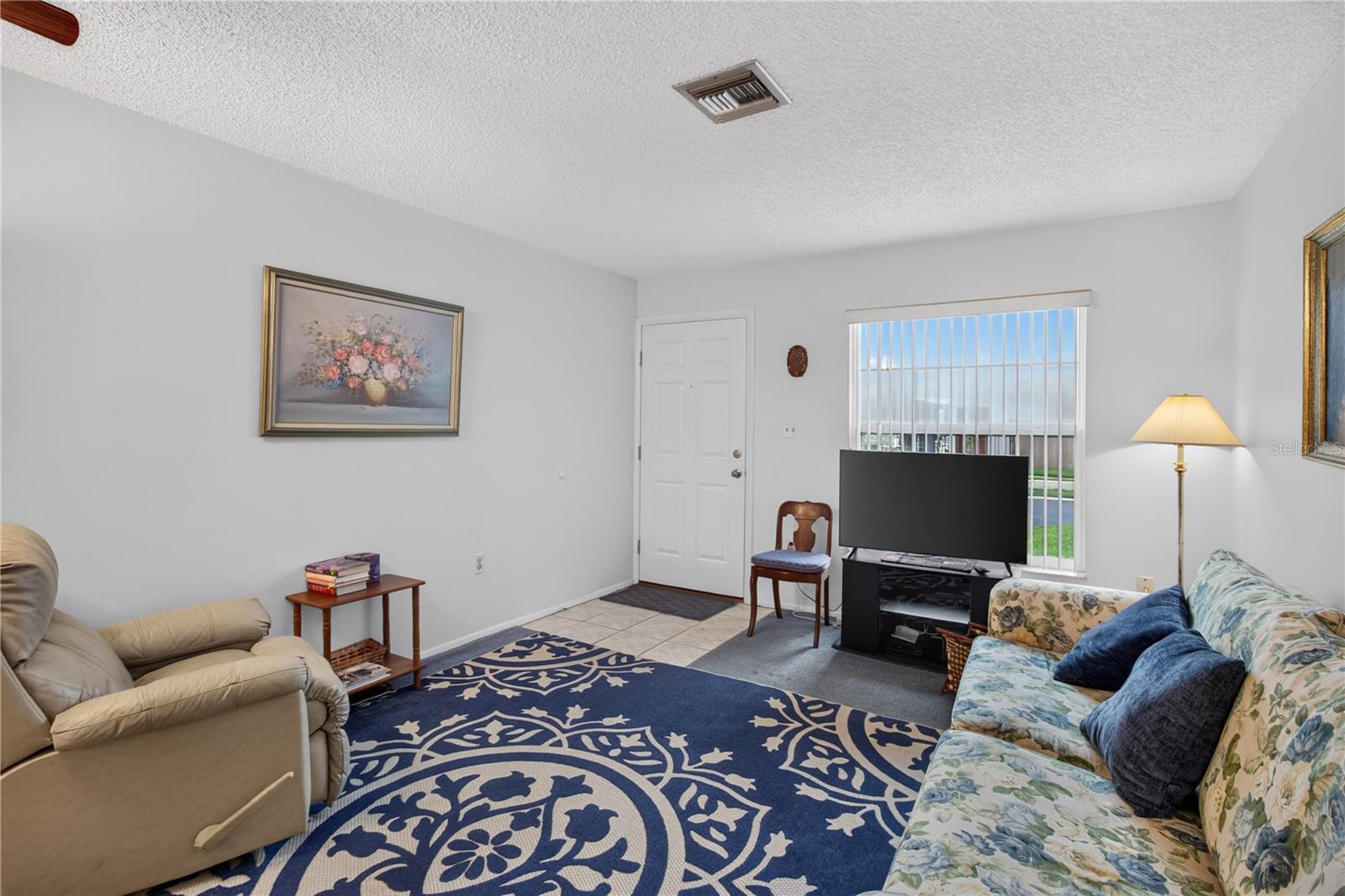 6176 CHESHAM DR #8