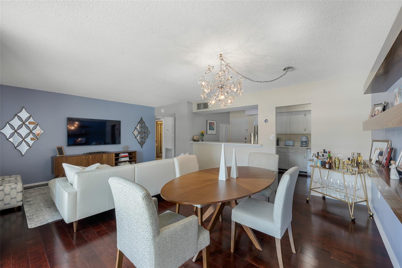 2401 BAYSHORE BLVD #203
