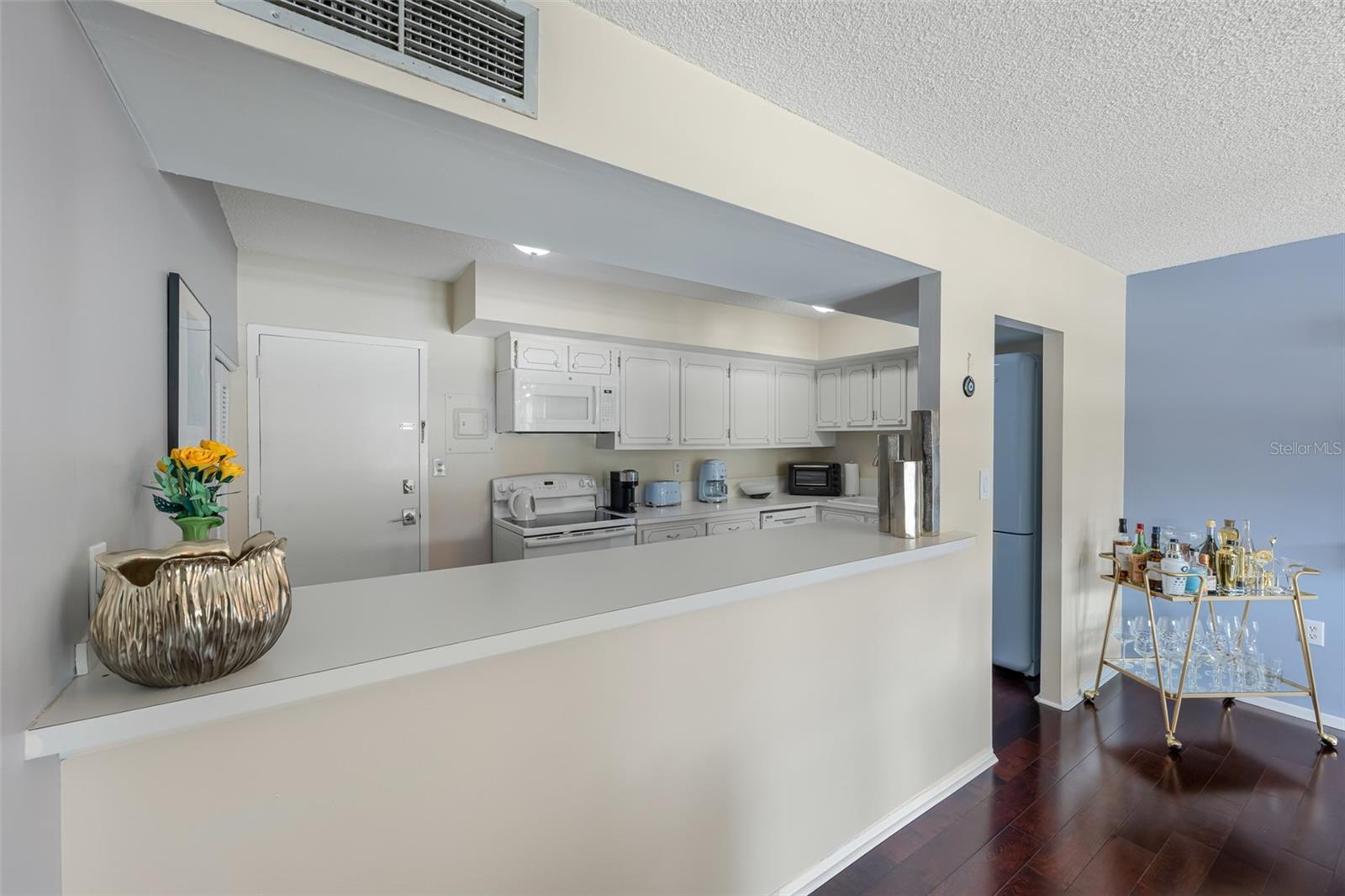 2401 BAYSHORE BLVD #203