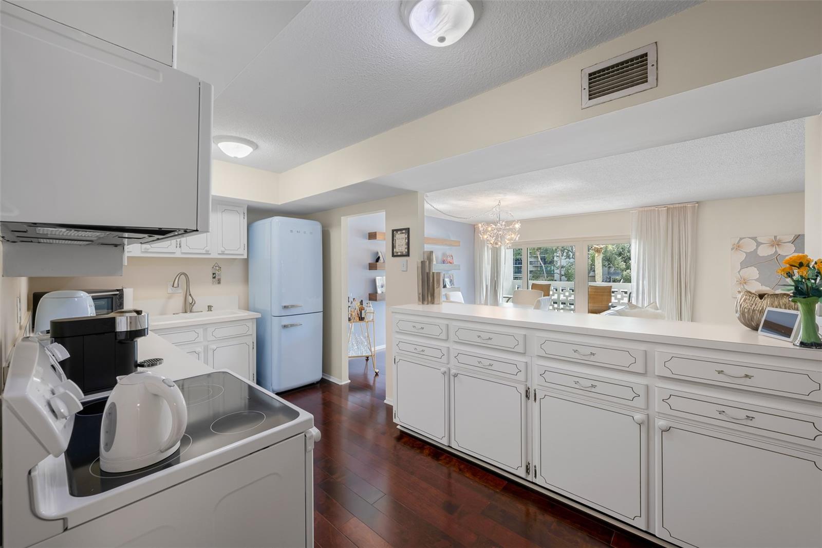 2401 BAYSHORE BLVD #203