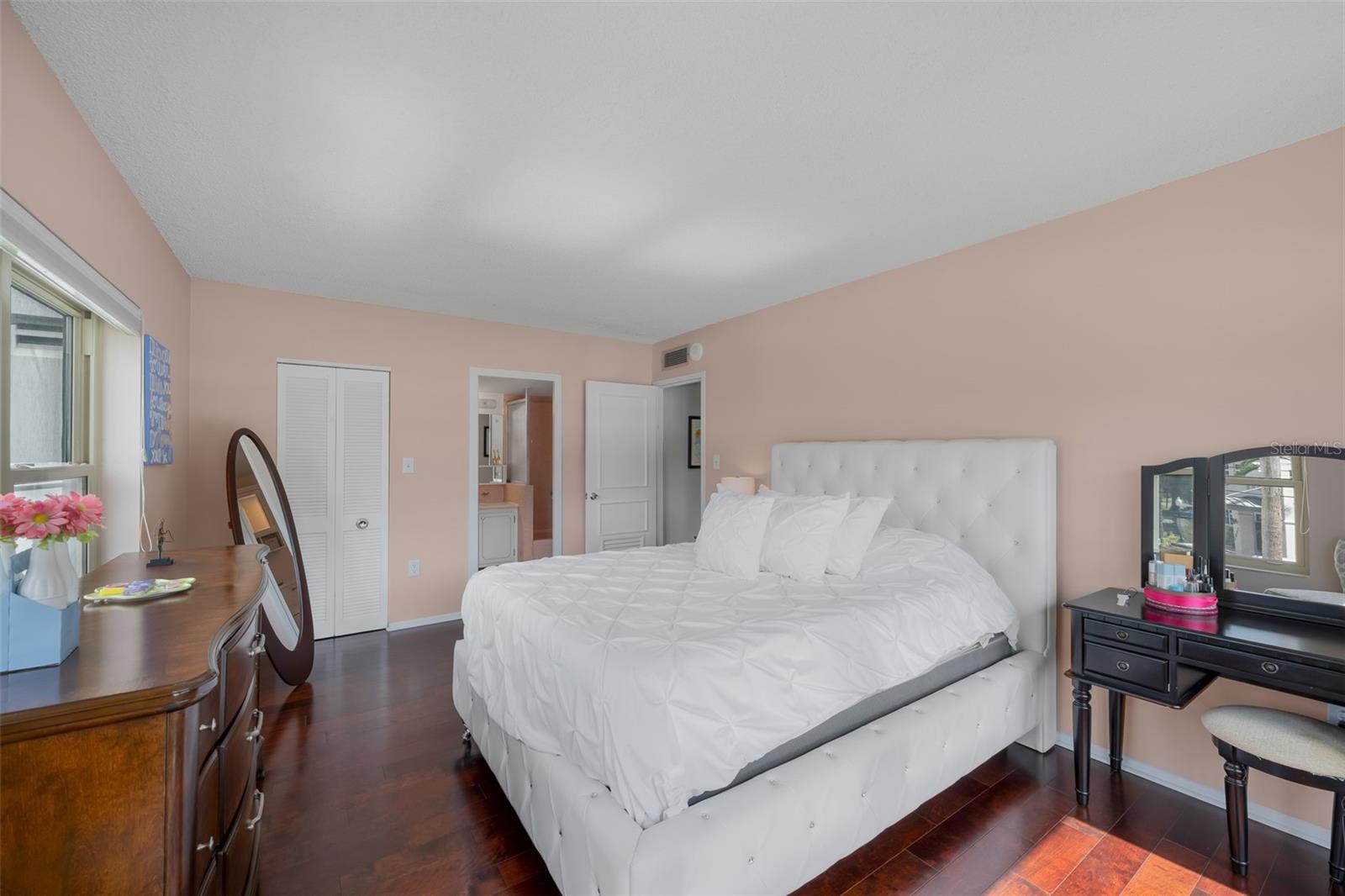 2401 BAYSHORE BLVD #203