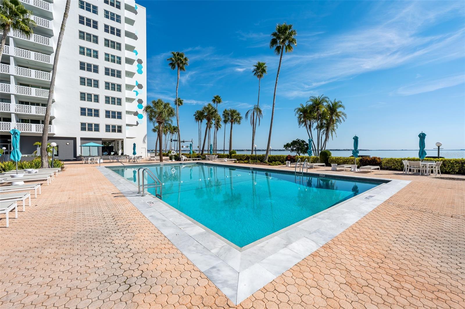 2401 BAYSHORE BLVD #203