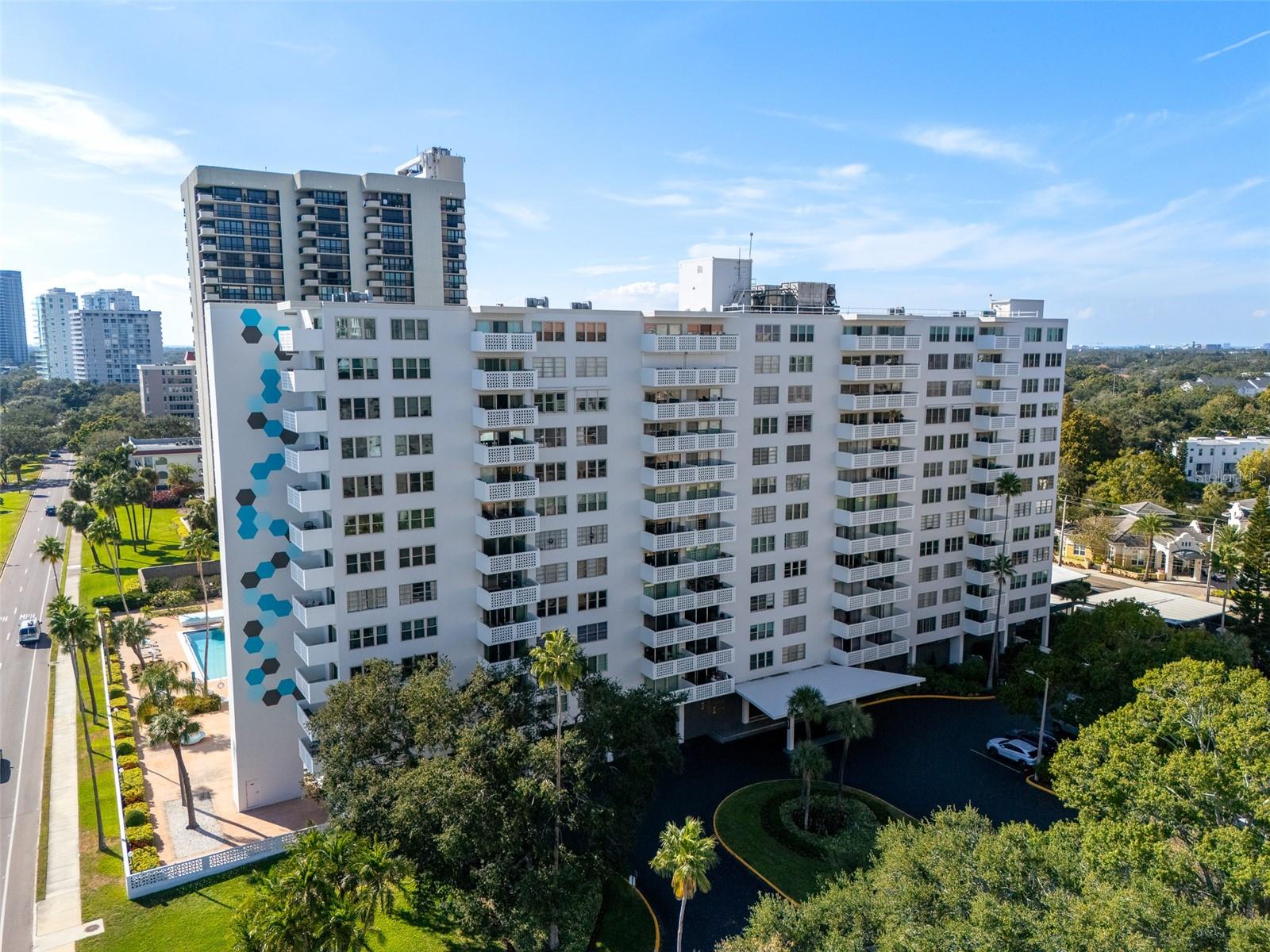 2401 BAYSHORE BLVD #203
