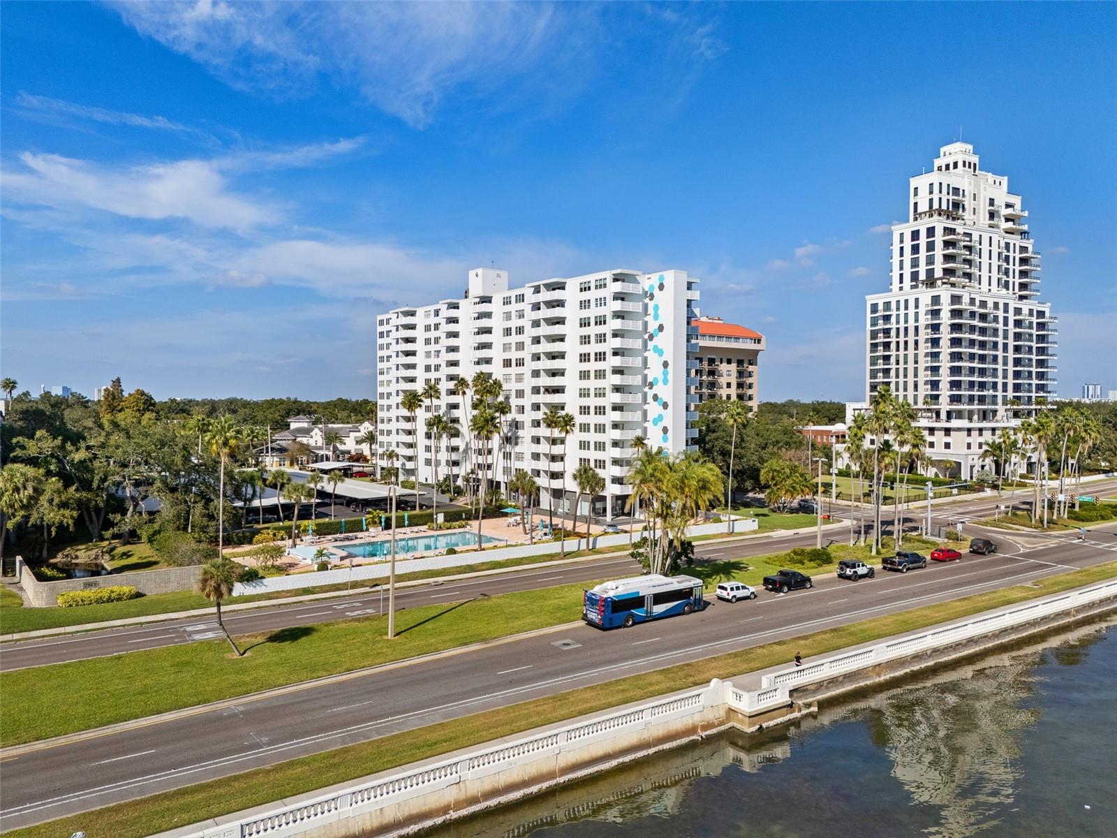 2401 BAYSHORE BLVD #203