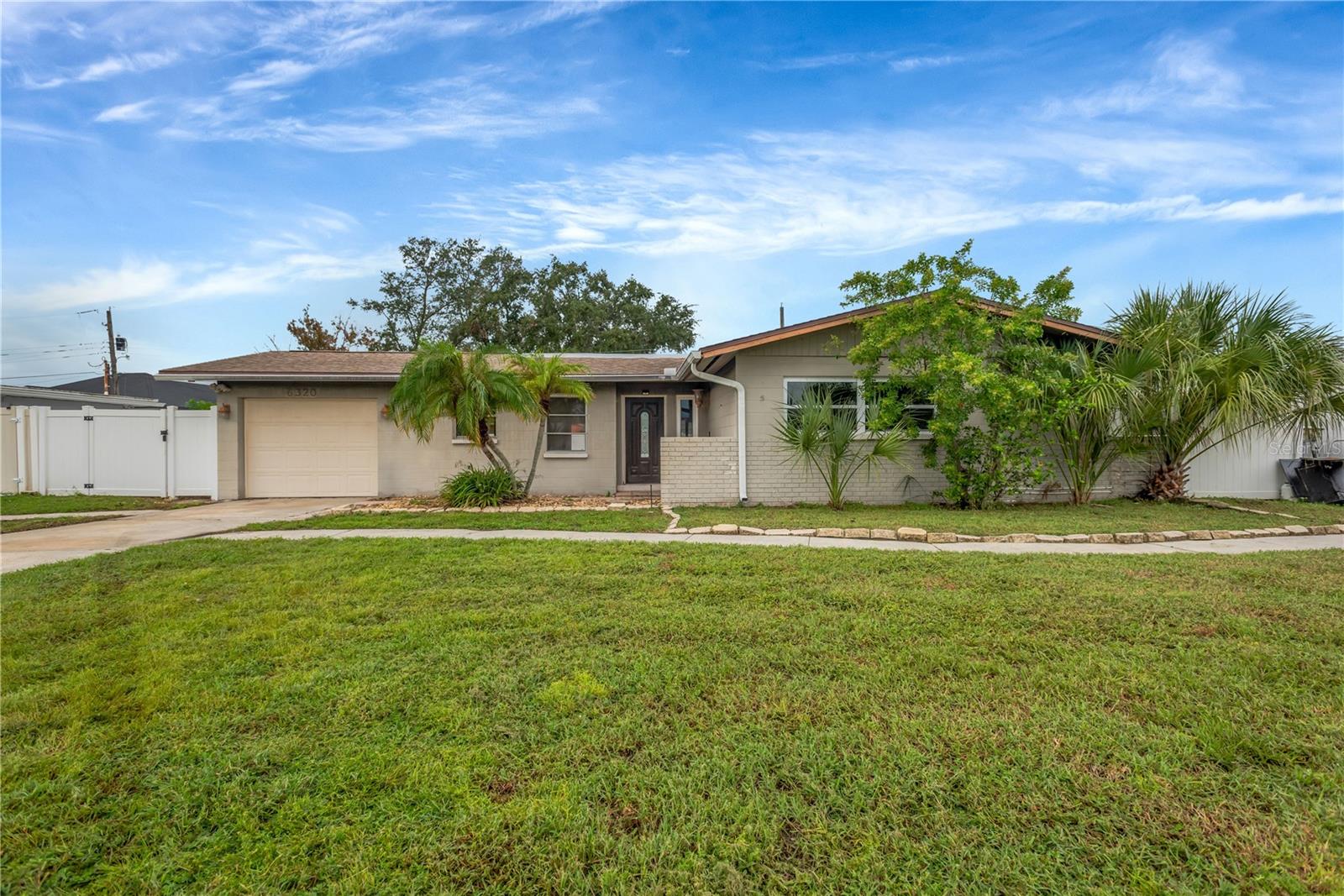 6320 FAIRWAY BLVD