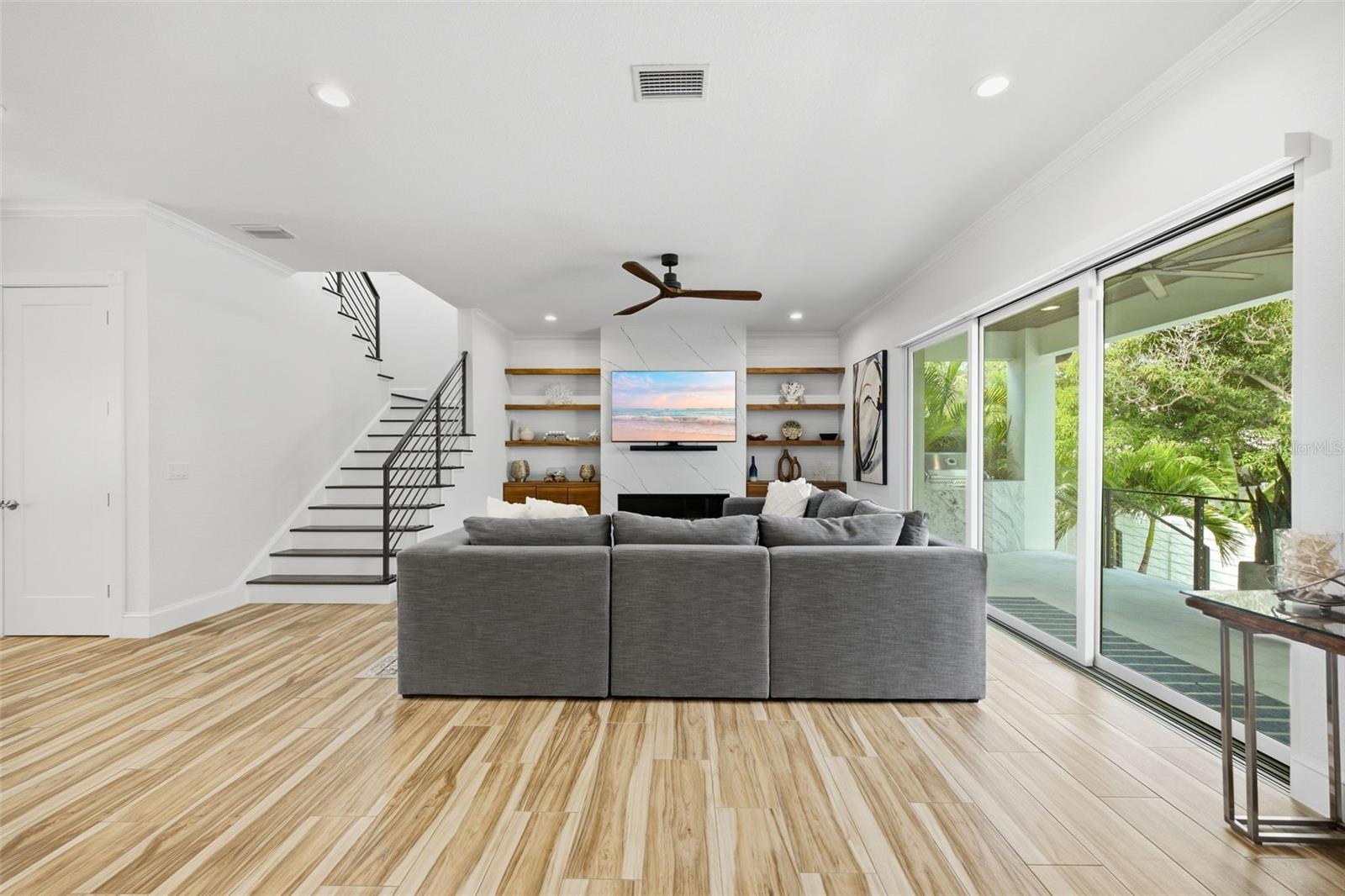 4835 W BAY VILLA AVE