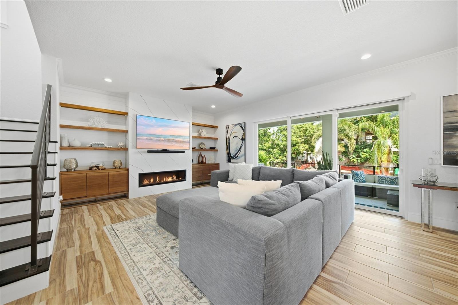 4835 W BAY VILLA AVE