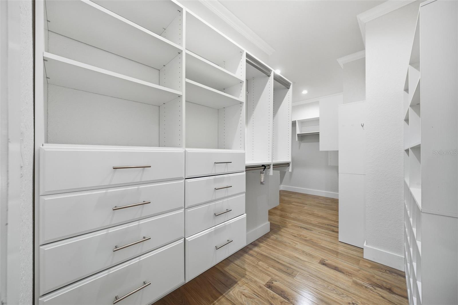4835 W BAY VILLA AVE