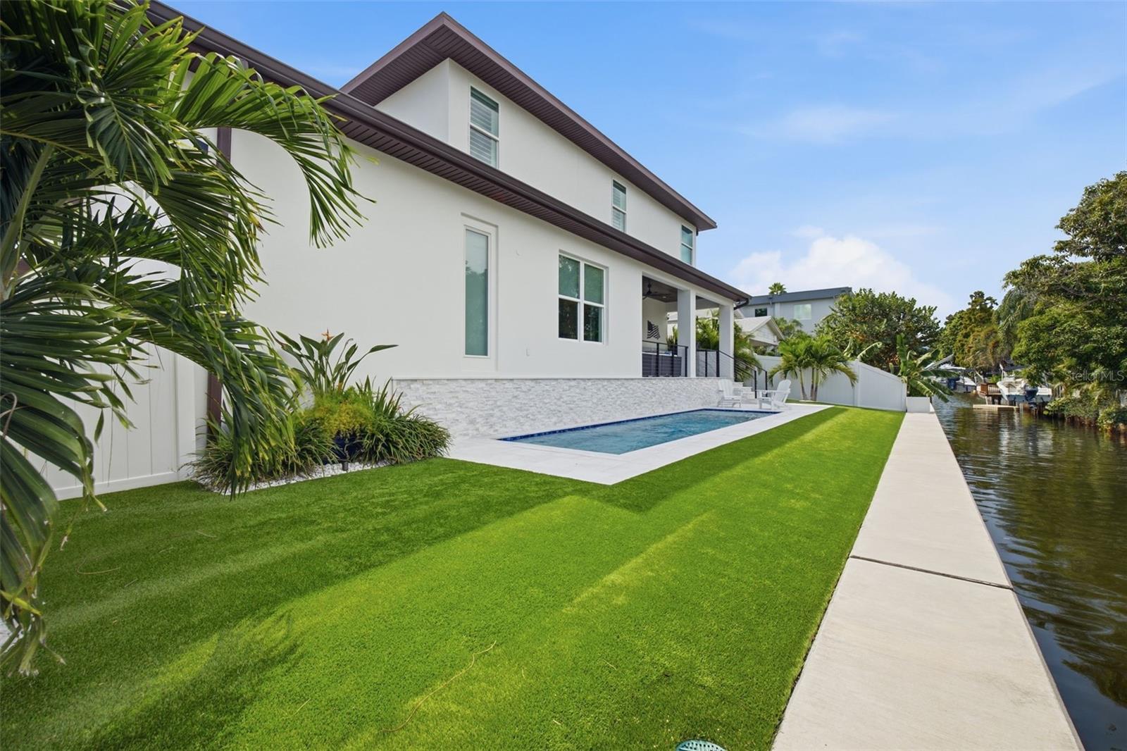 4835 W BAY VILLA AVE