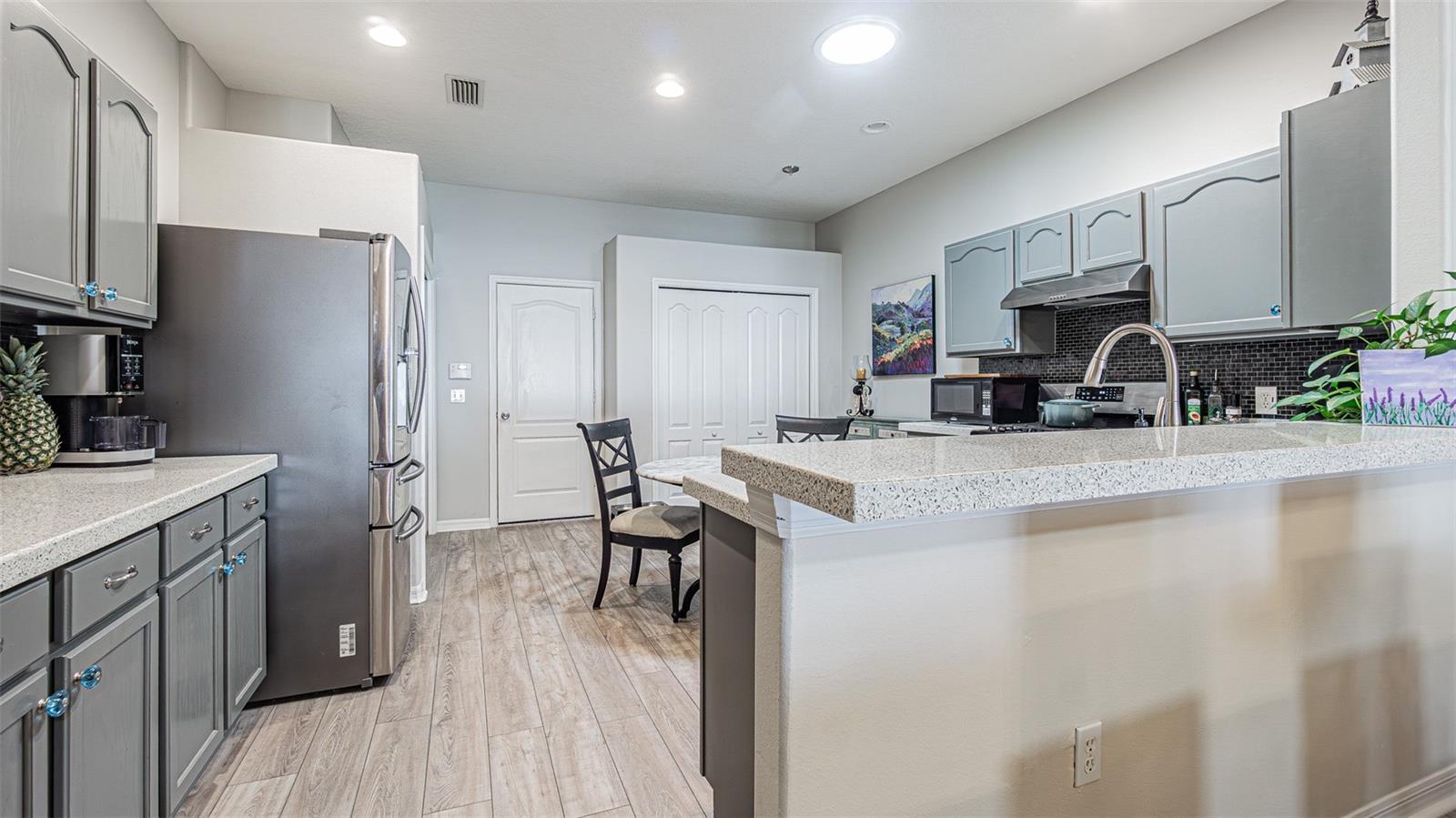 1123 BENSBROOKE DR