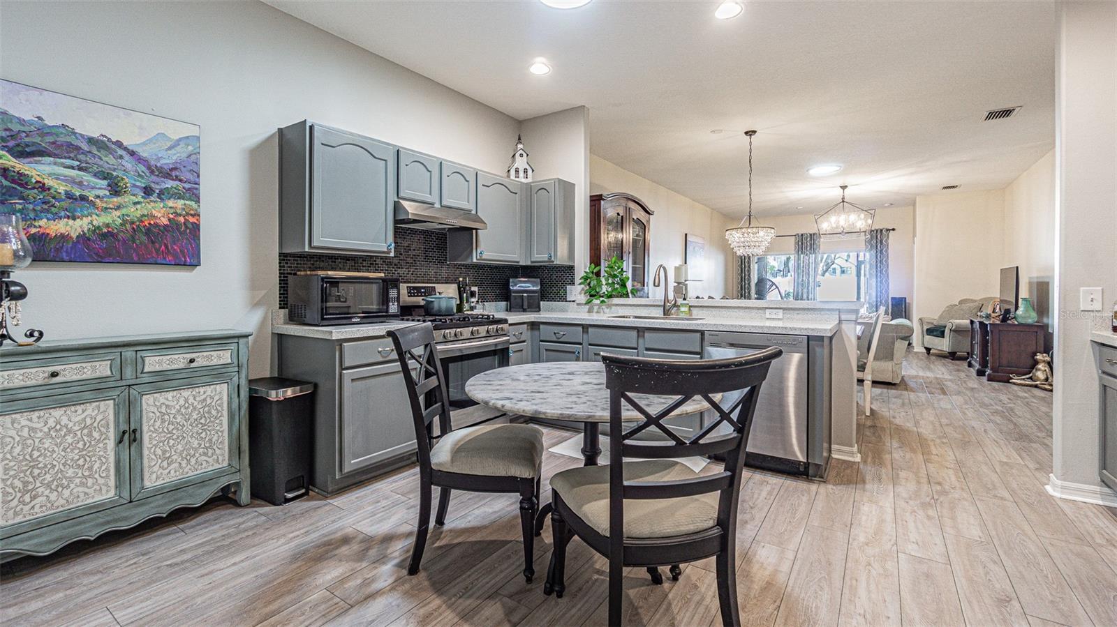1123 BENSBROOKE DR