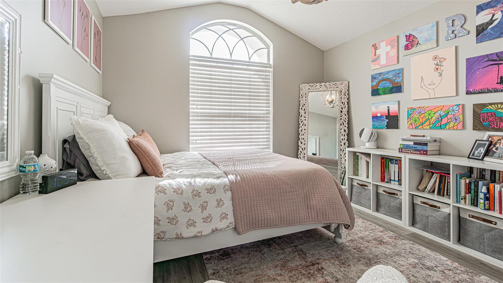 1123 BENSBROOKE DR