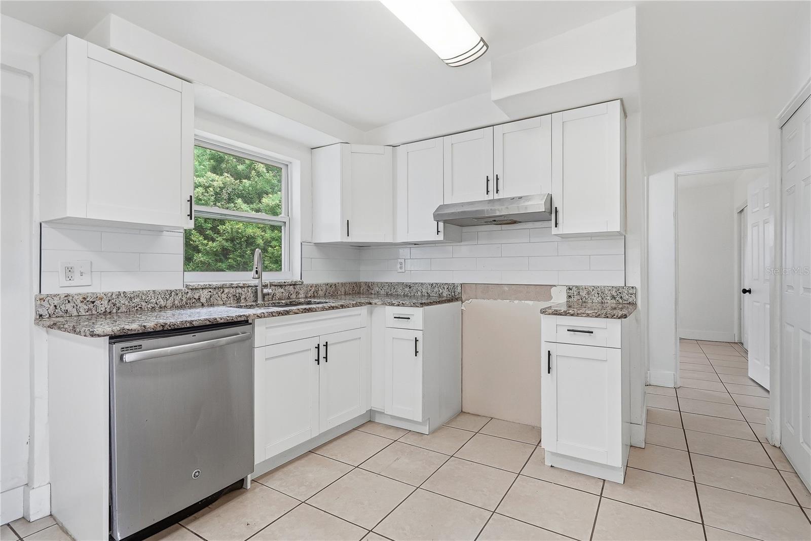 6639 SANDRA DR
